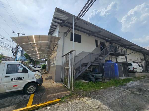 ALQUILER OF LOCAL TRADE / OFFICE 144 m ² - 124; STRATEGIC UBICATION ON MAJOR VIA