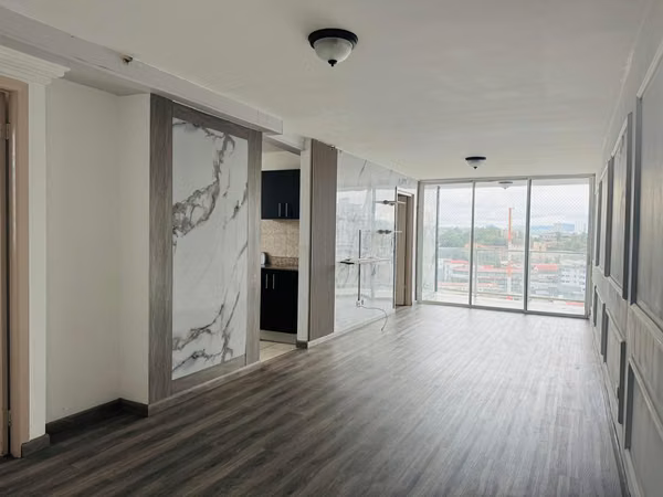 Alquiler de Apartamento en PH Royal Tower,Carrasquilla