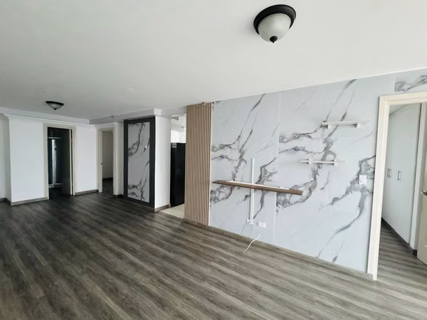 Rental Apartment in PH Royal Tower, Carrasquilla
