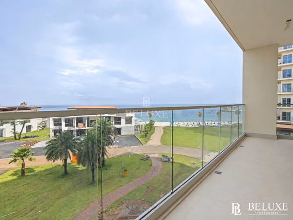 RESALE OF APARTMENT ON BEACH HIDDEN TO PREMIERE, COLON (2)