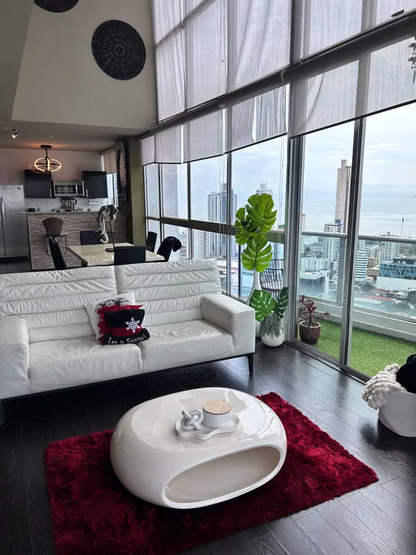 FOR SALE APARTMENT IN VIA BATRAS, PH PARK LOFT