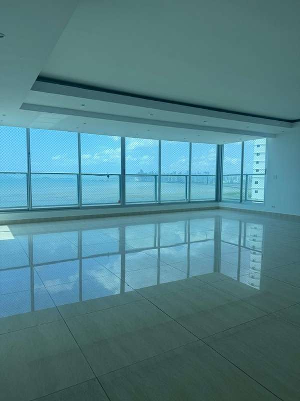 THE APARTMENT IS SOLD - 124; PH MURANO - 124; EAST COAST