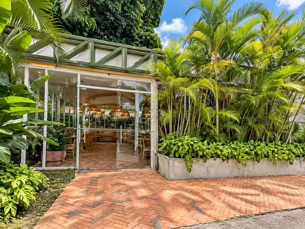 COMMERCIAL LOCAL RENTAL IN SAN FRANCISCO 155M2 LT.