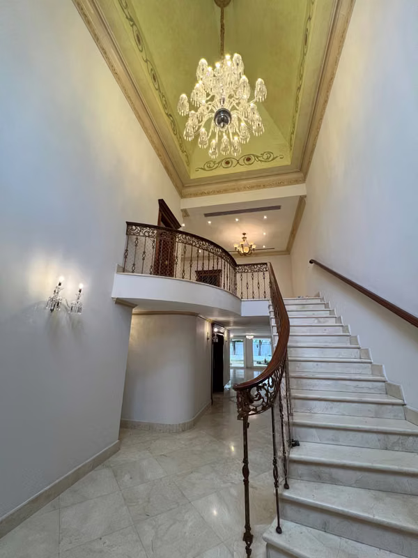 PREMIUM CORNER HOUSE FOR RENT, 3 BEDROOMS, 6 BATHROOMS, RESIDENTIAL, COMMERCIAL OR INSTITUTIONAL USE