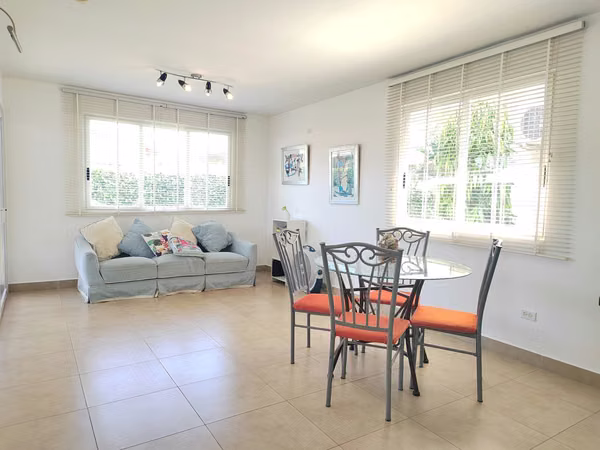 Your Home Near the Beach: Furnished House in Coronado