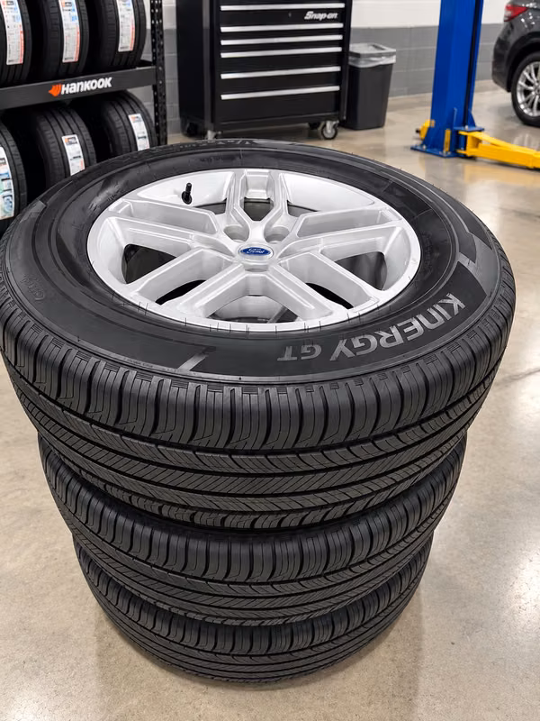 Ford Explorer set de rines y llantas