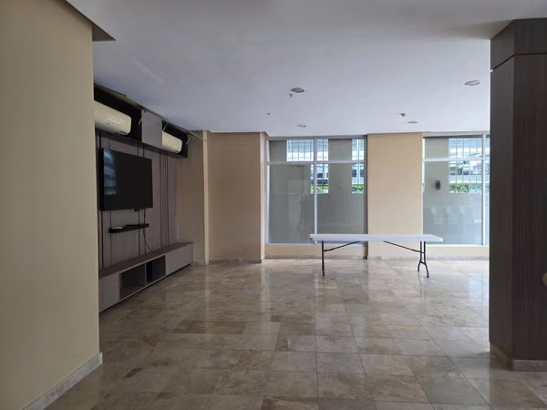 SOLD APARTMENT IN EXCELLENT CONDITION $173,000.00