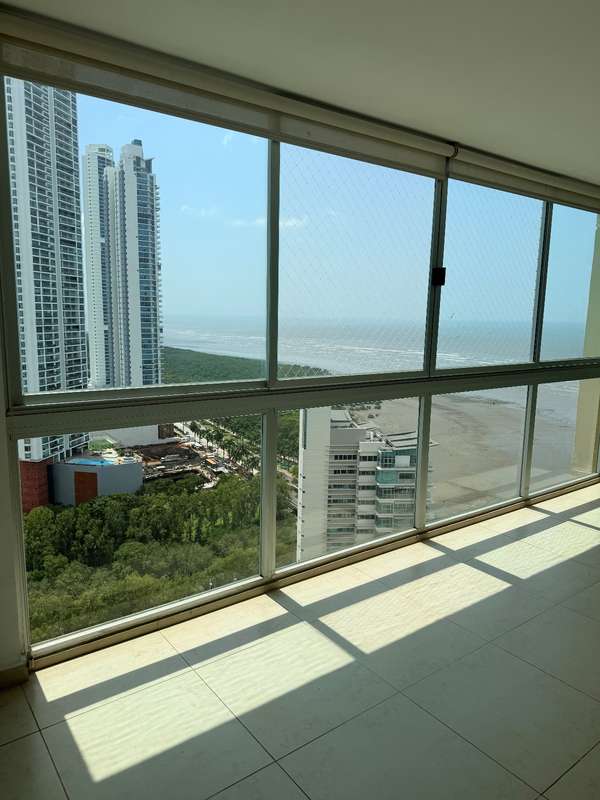 Lumiere Costa del Este en Venta 