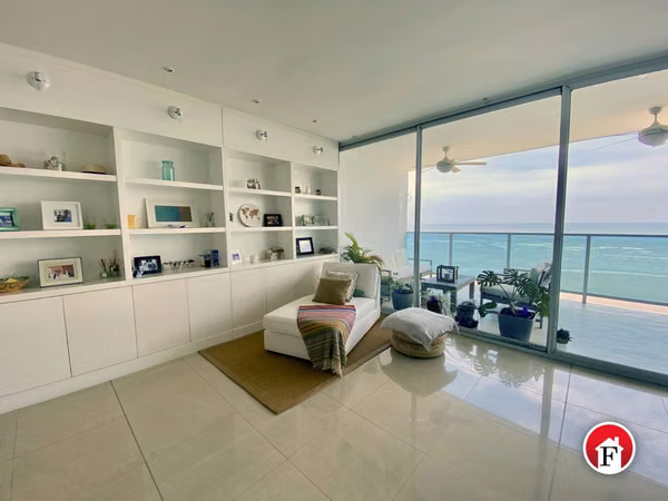 Rental of furnished apartment in front of the sea - East Coast