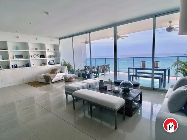 Rental of furnished apartment in front of the sea - East Coast