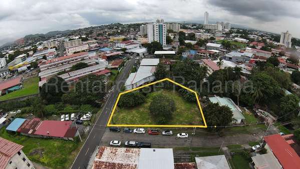 Sale of Corner Land in Lefevre Park 27LGG2648