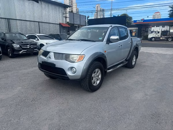 MITSUBISHI L