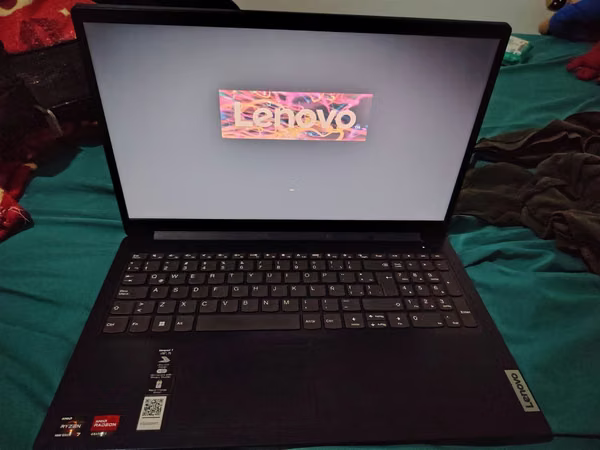 Laptop Lenovo IdeaPad 1 Ryzen 7, 16GB RAM, 1TB SSD