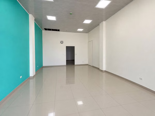 Commercial place for Rent in Condado del Rey - 98 m ² in PB