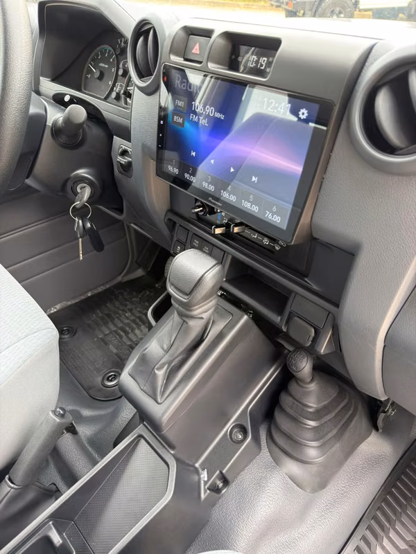 Toyota Land Cruiser 79 - 124; Automatic - 124; new 2027