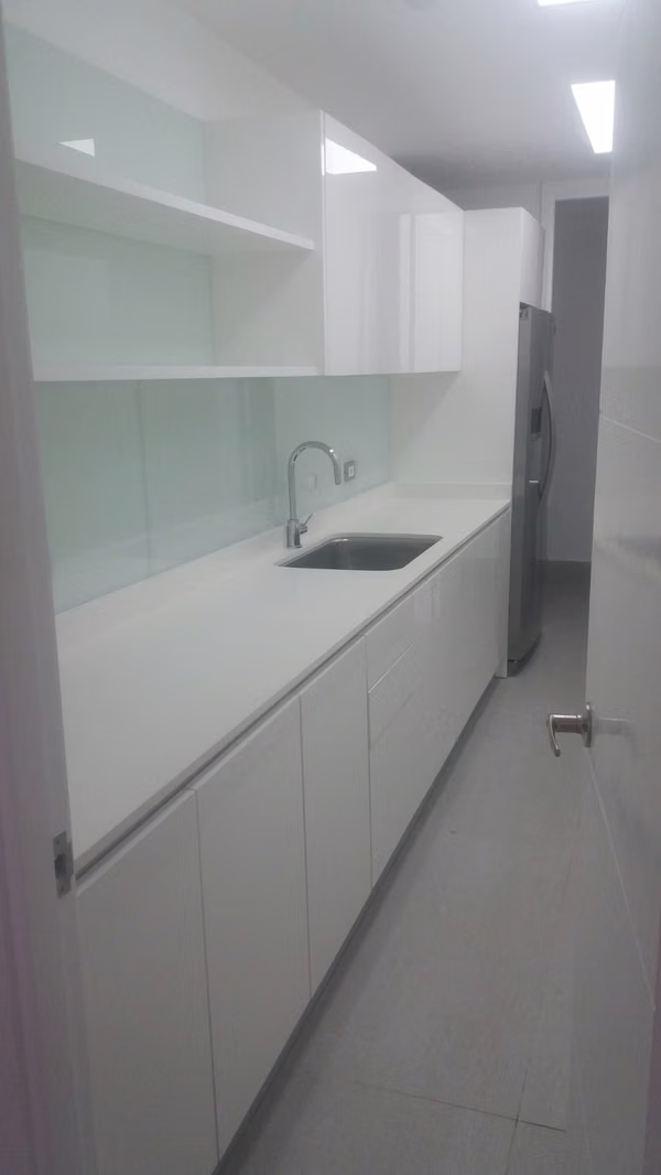 OFFICE RENTAL OF 523 M2 IN OBARRIO