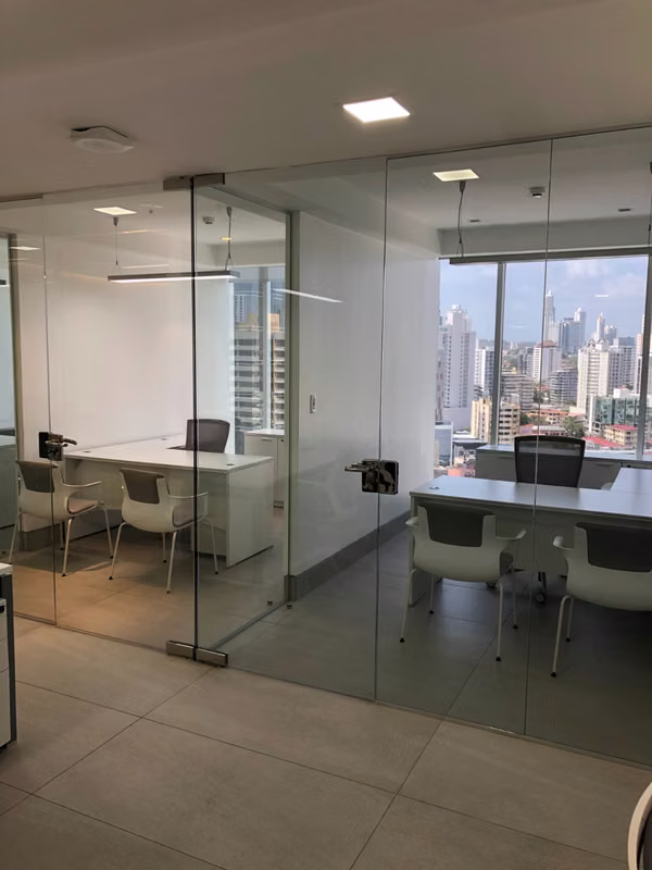 OFFICE RENTAL OF 523 M2 IN OBARRIO