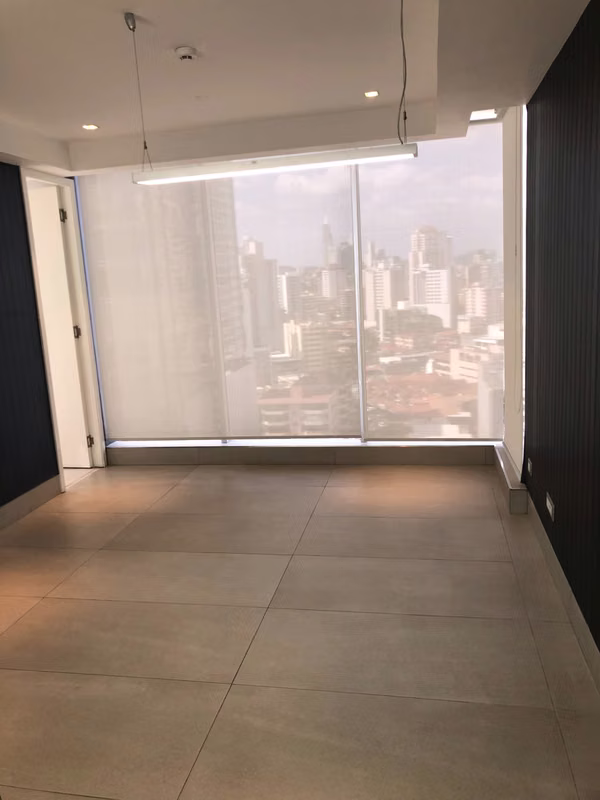 OFFICE RENTAL OF 523 M2 IN OBARRIO