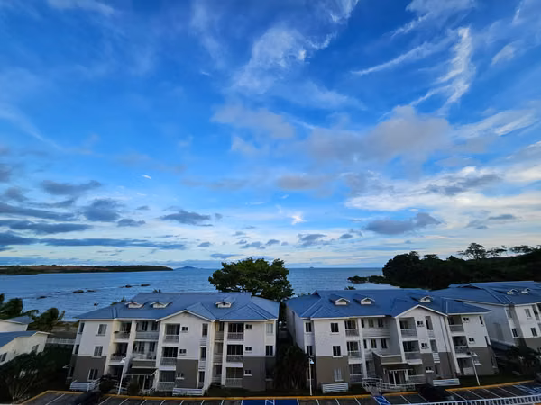 GANGA vendo apartamento vista al mar con renta fija