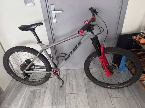 For UCI Competitors - MEGA Vitus Sentier modified for competitions + many accessories!