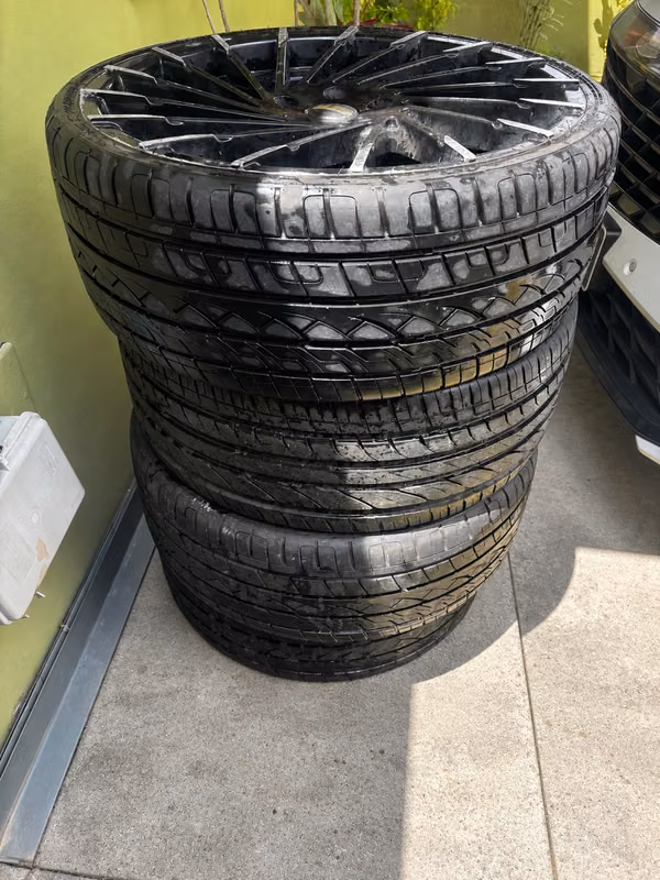 Set of 4 rines of 20 