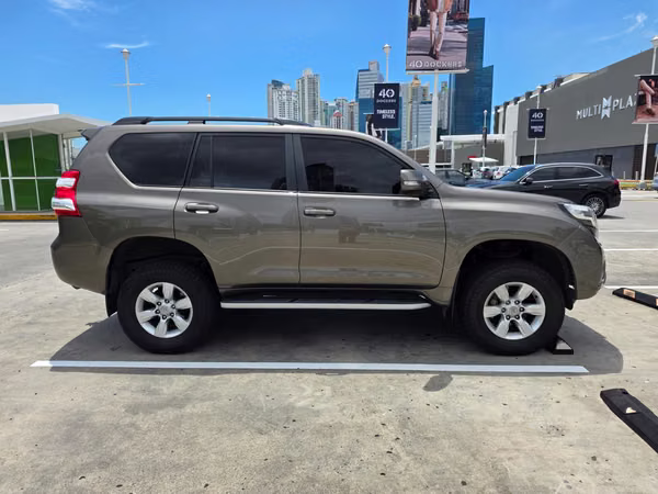 Prado VX 2015 impecable