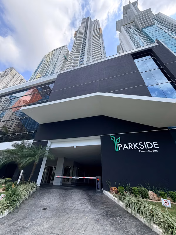 Parkside Costa del Este