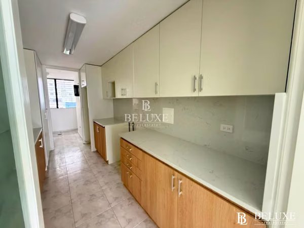 SALE OF REMODELED APARTMENT IN PH PEARL OF PEACEFUL PAITILLA (13)