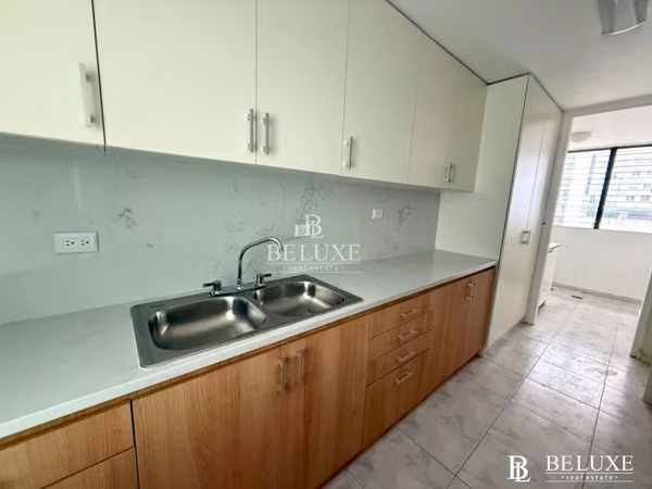 SALE OF REMODELED APARTMENT IN PH PEARL OF PEACEFUL PAITILLA (13)