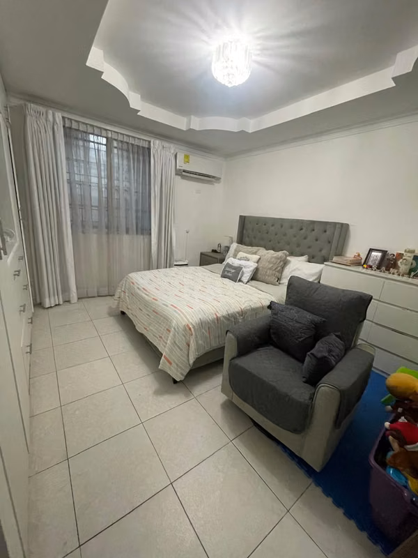 HOUSE SALE / / GOLF BREEZES