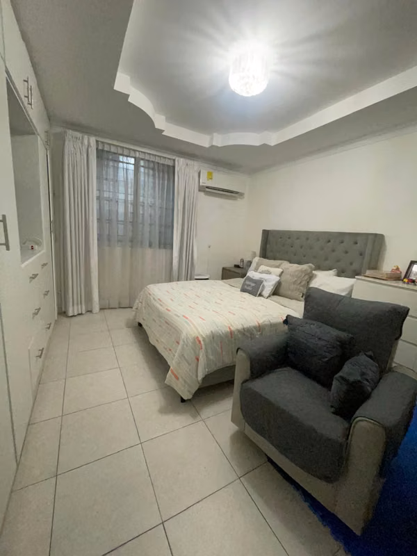 HOUSE SALE / / GOLF BREEZES
