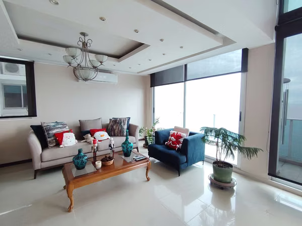 Spectacular Penthouse Duplex of 305 m ² with Sea View - 124; PH Cape March