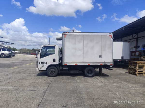 Truck Cargo with ThermoKing with short box