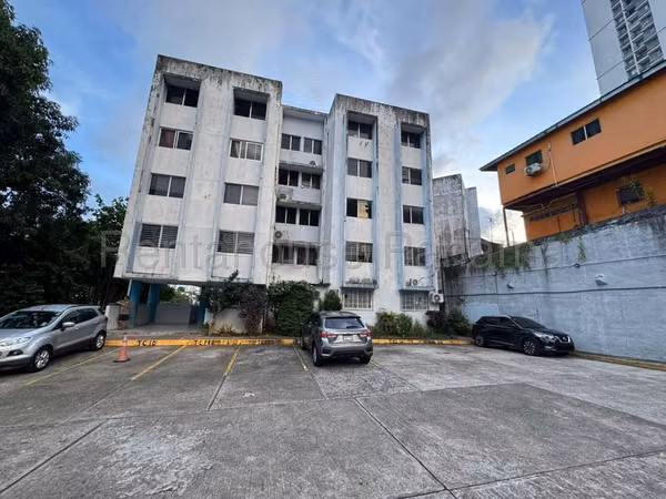 APARTMENT RENTAL IN RIVER DOWN