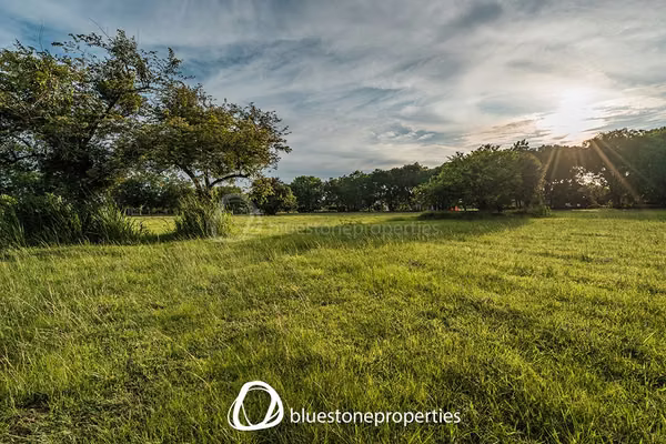 Good adventure - Lot in front of the Lake - 4,393 mts2 - 745,000