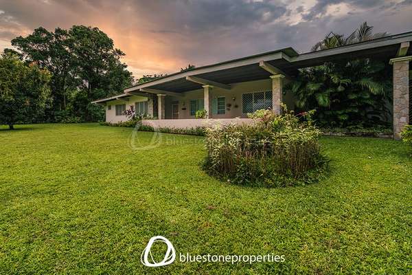 El Valle – Casa Campestre – 440mts2 – 750,000