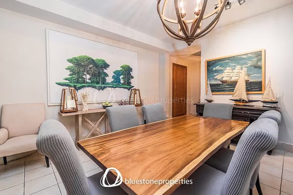 Good adventure - Spectacular 300mts2 apartment - 850,000