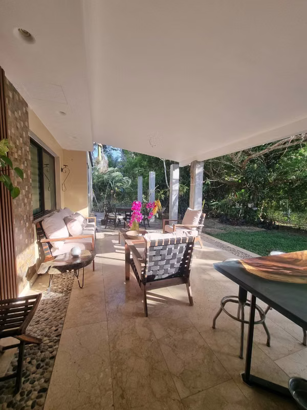 ALQUILER DE CASA AMOBLADA EN CLAYTON 717mts2