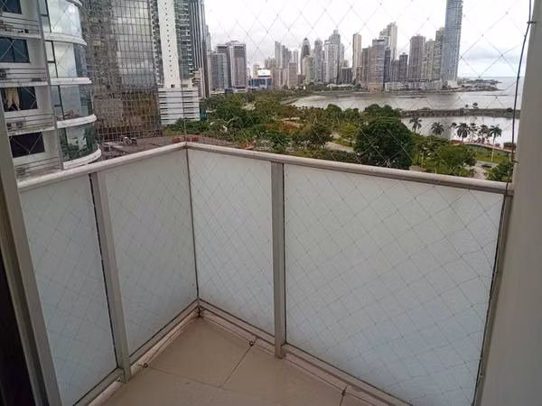 ALQUIL APTO AVENIDA BALBOA