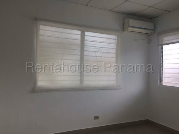 Strategic Opportunity in San Francisco: Commercial Duplex House with Unlimited Potential