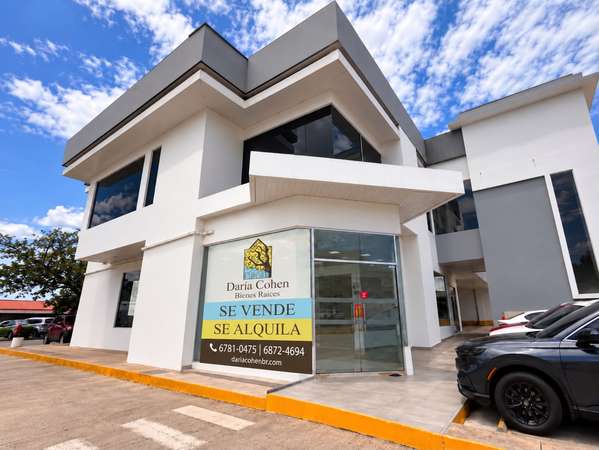 Local Commercial Azuero Financial Center, Via Circumvalación