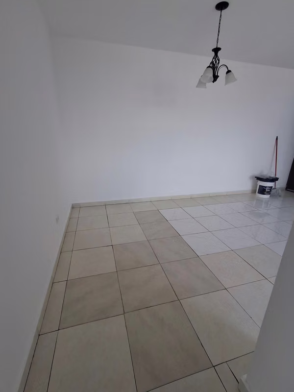 Alquilo apartamento en  Tumba Muerto a la altura de Condado