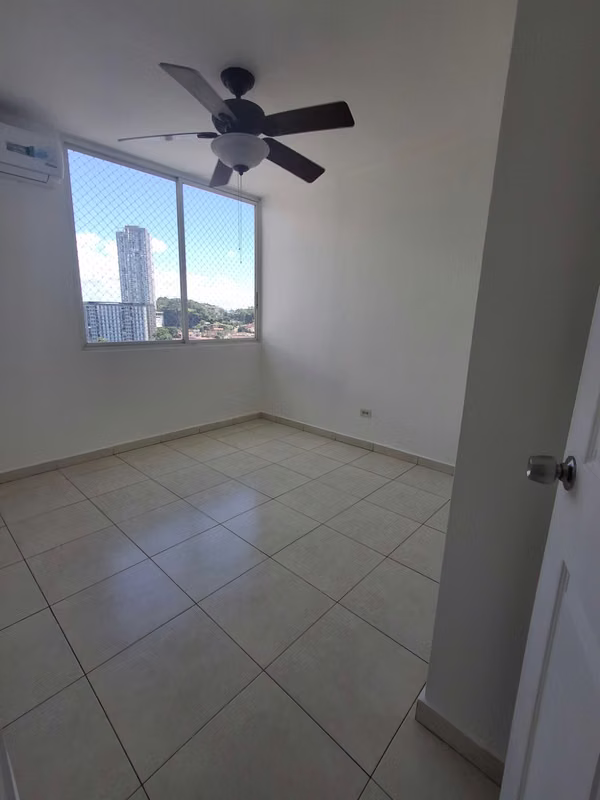 Alquilo apartamento en  Tumba Muerto a la altura de Condado