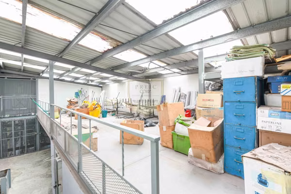 Bodegas 1016 m2 Sale New Town