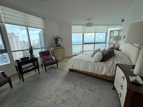 Venta de Apartamento en Avenida Balboa, PH Allure at the Park