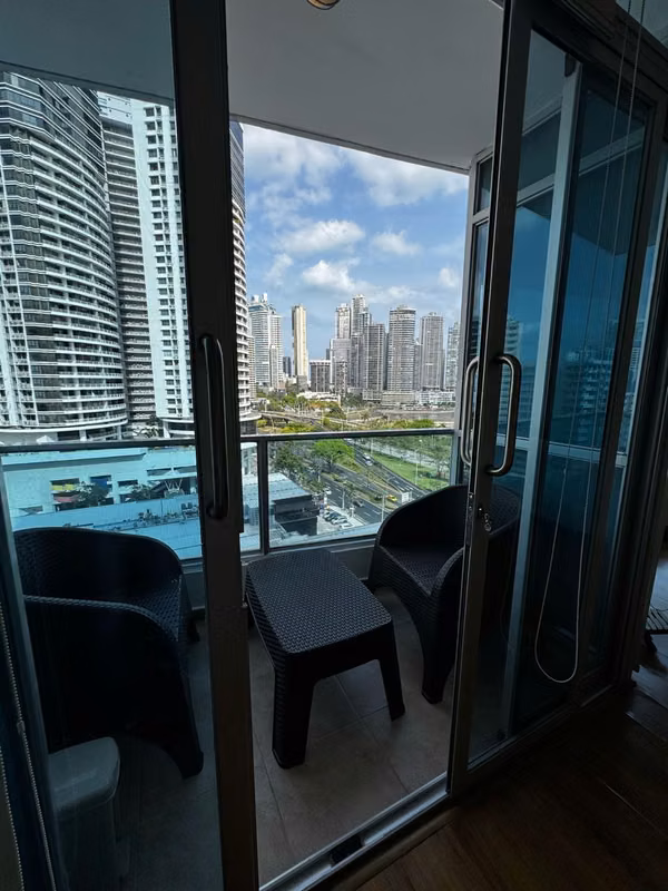Apartment in Avenida Balboa for sale with very good view and location