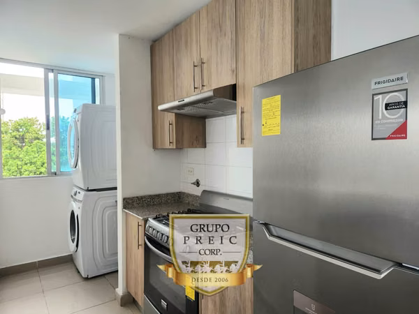 Apartamento en alquiler - Carrasquilla a pasos del parque omar 