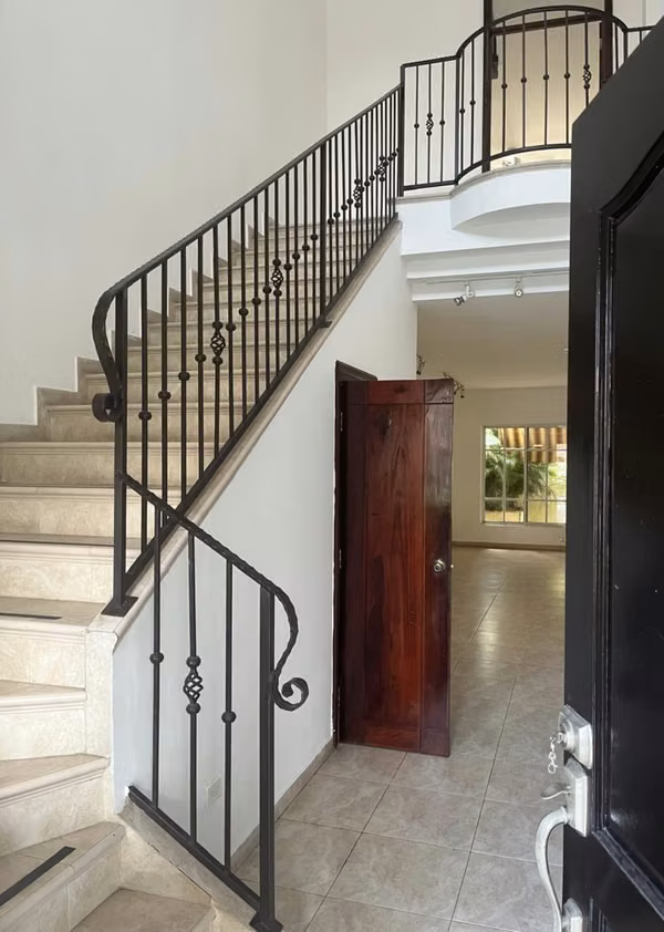 HOUSE FOR RENT IN COSTA DEL ESTE 