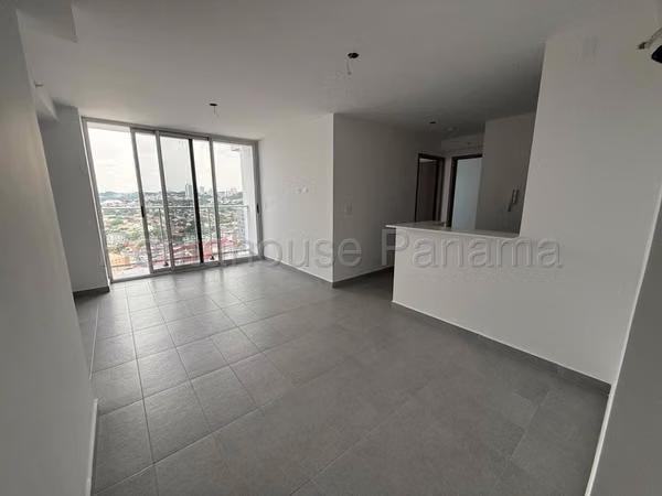 J2598GRR Alquiler de Apartamento en Carrasquilla 