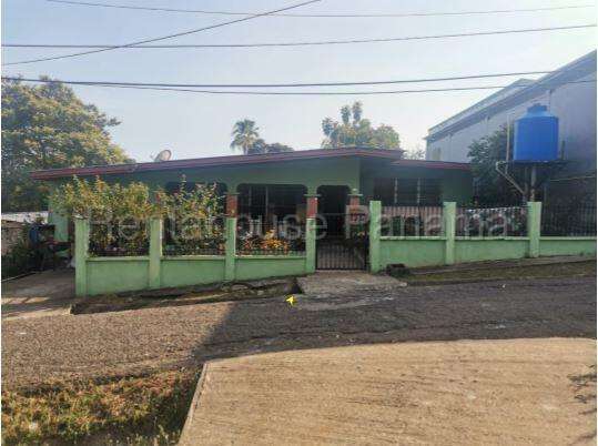 Sale of House in Tocumen, Calle Principal La Siesta 27LGG2369